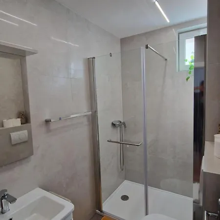 Apartmani Kod Barbe Vir Exterior photo